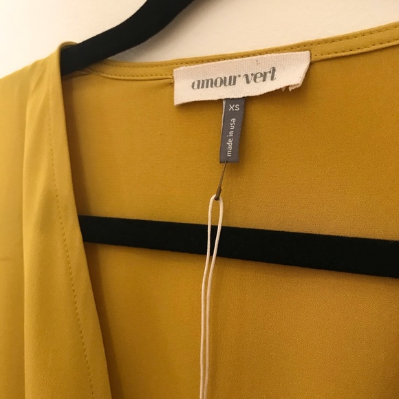 COPY - NWT- Amour Vert- 100% silk dress - Picture 2 of 6